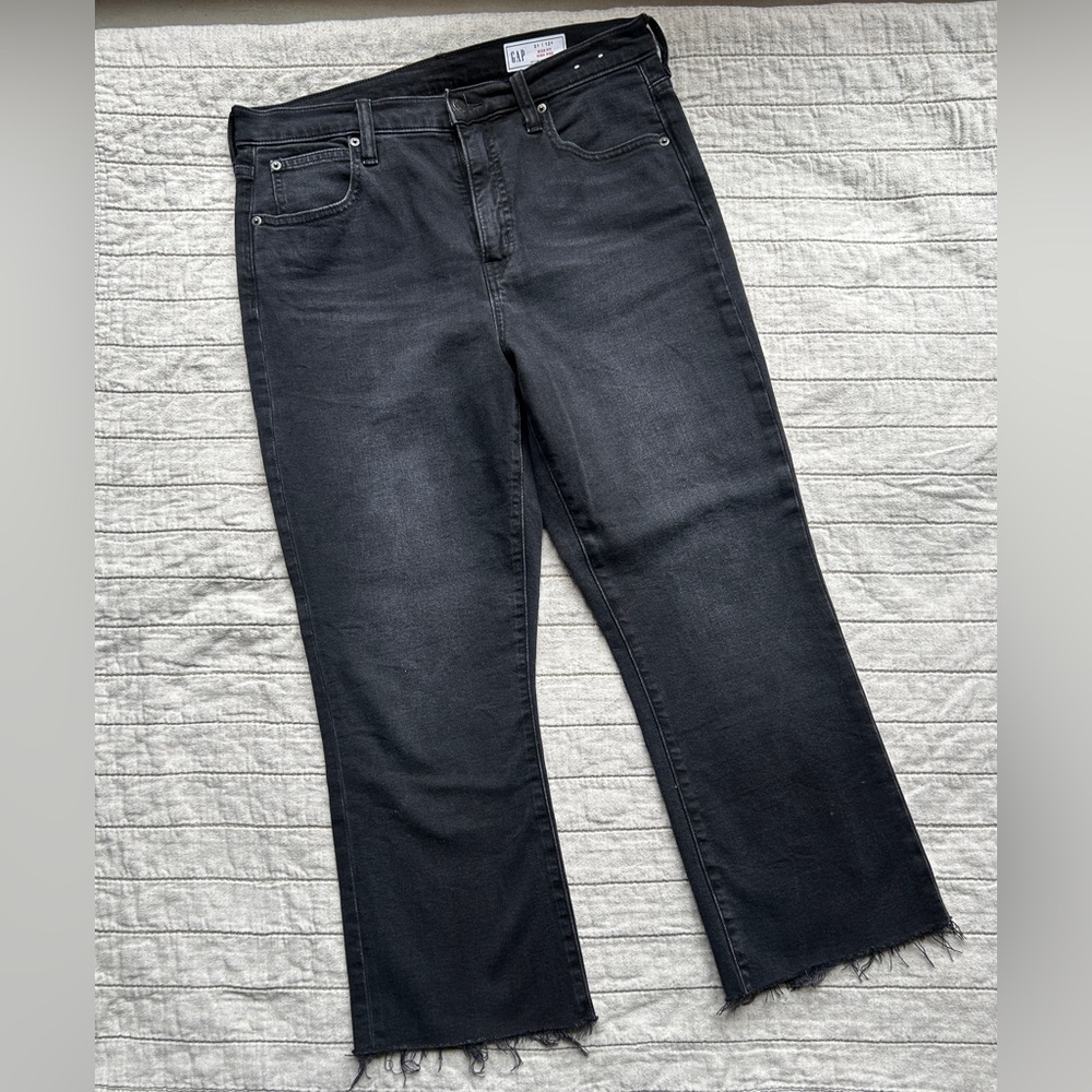 GAP Women's Kick Fit High Rise